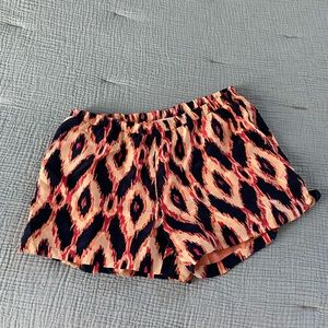 Amour Vert 100%silk shorts size L